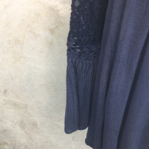 Mudd Blue Summer Cotton Blend Lace Top with Bell Sleeves Women's Size L - Picture 11 of 15